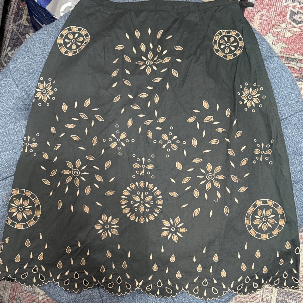 April Cornell Green and Cream Embroidered Floral A-Line Skirt